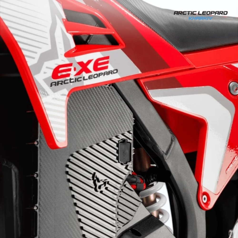 Купить Arctic Leopard CHEETAH E-XE 800 (ENDURO) Red  Фото 8