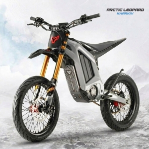 Arctic Leopard Motard XF Pro Super Grey GOLD SHOCK